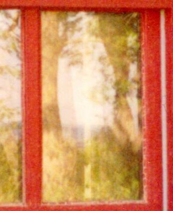 http://doubledeckerbuses.org/blog/media/blogs/new/girlinthewindow.jpg